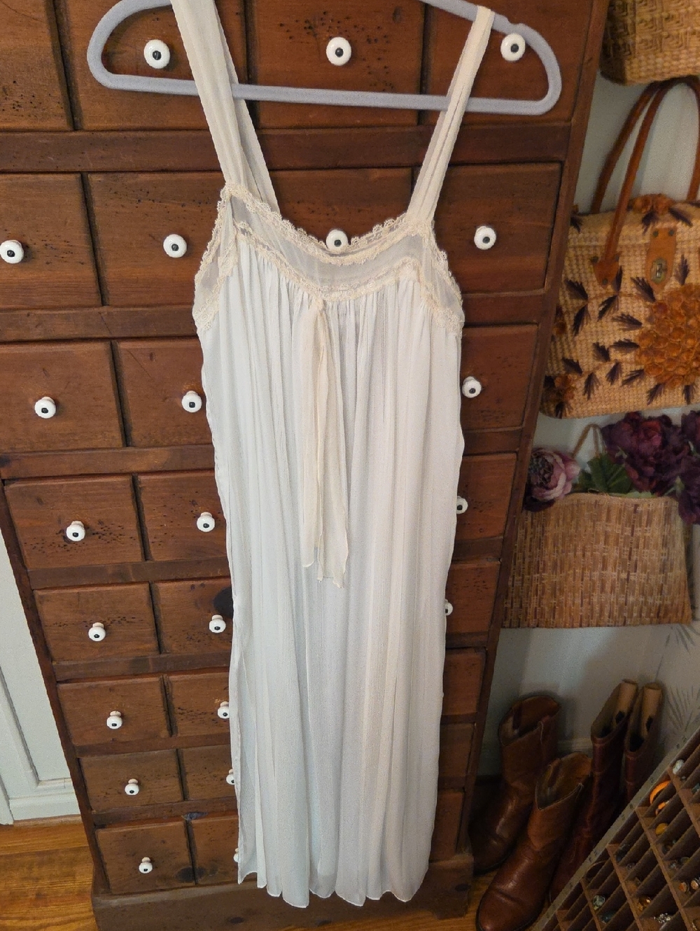 Vintage Valentino Cream Lace-Trim Chemise Slip Size Large